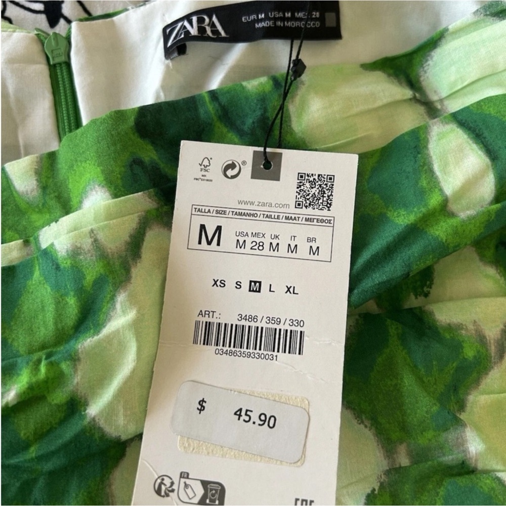 Zara Vibrant Green Patterned Mini Skirt Size Medium NWTS - Picture 4 of 8